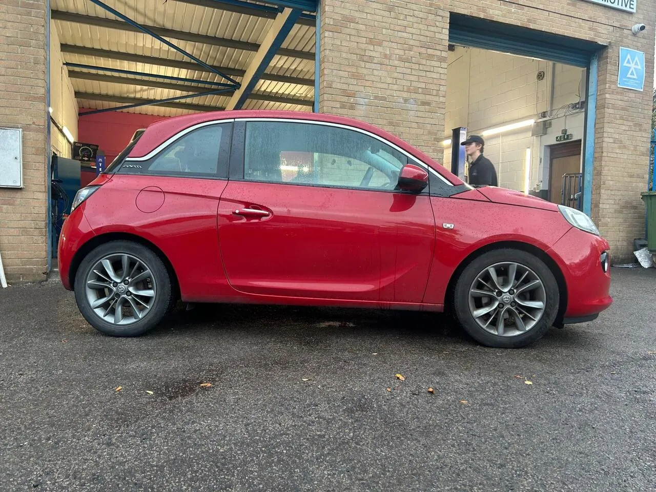 Vauxhall Adam 2015 photo 5
