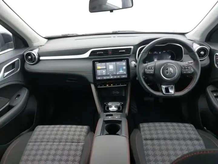 MG Mg Zs 2024 photo 3