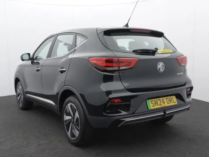 MG Mg Zs 2024 photo 2