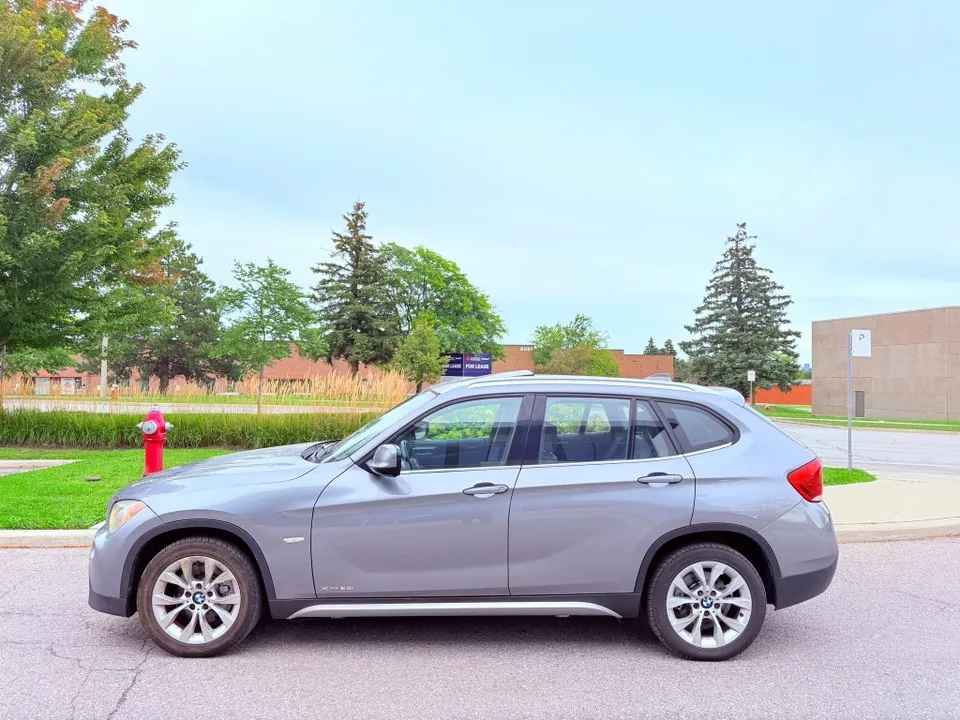 BMW X1 2012 photo 2