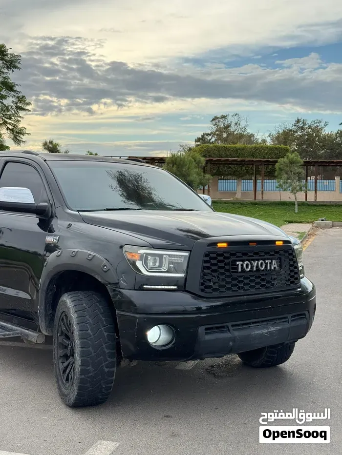 Toyota Tundra 2012 photo 2