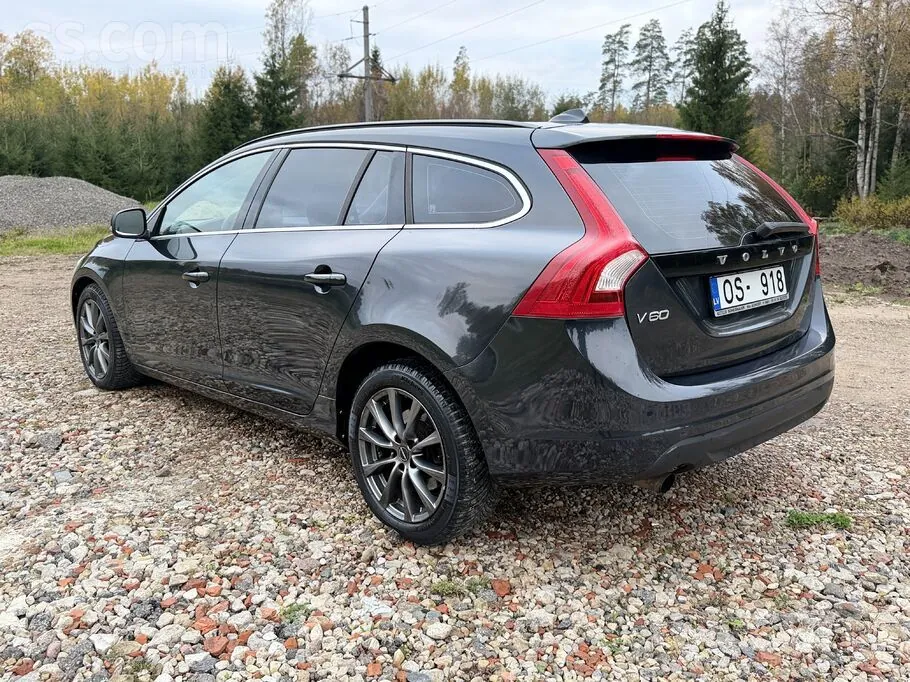 Volvo V60 2011 photo 2