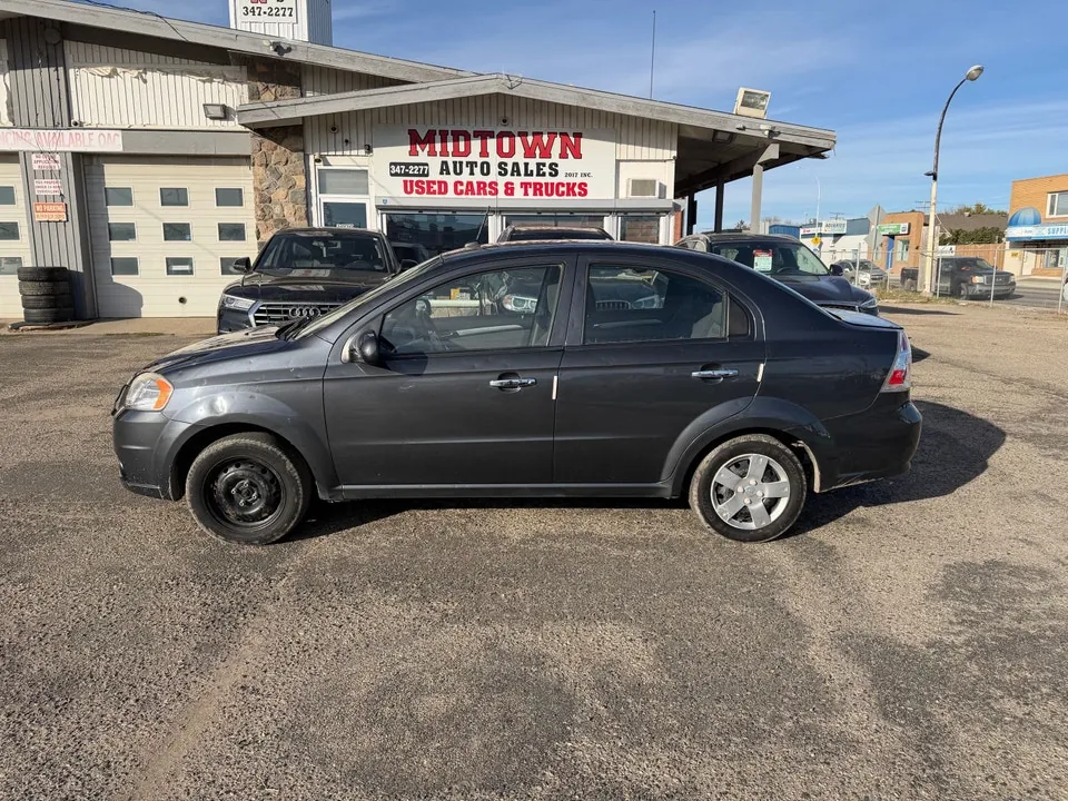 Chevrolet Aveo 2011 photo 3