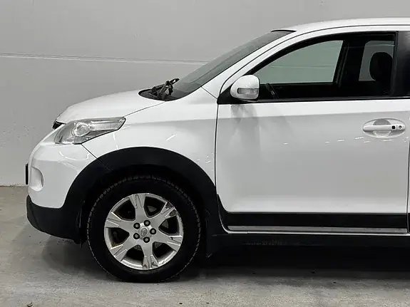 Toyota Urban Cruiser 2011 photo 3