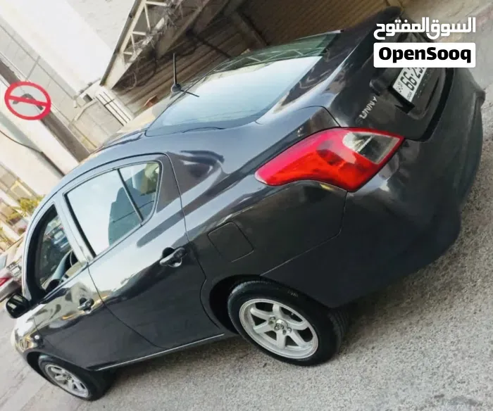 Nissan Sunny 2019 photo 4