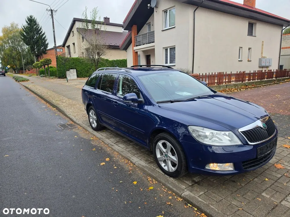 Skoda Octavia 2013 photo 2