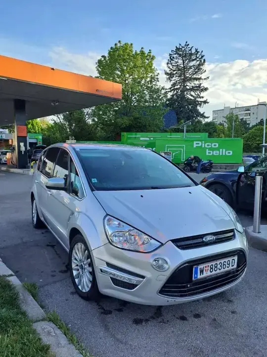 Ford S-Max