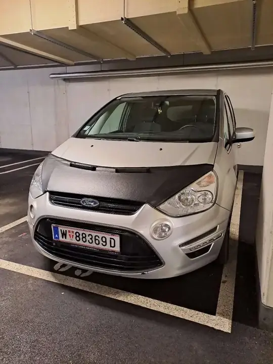 Ford S-Max 2012 photo 2