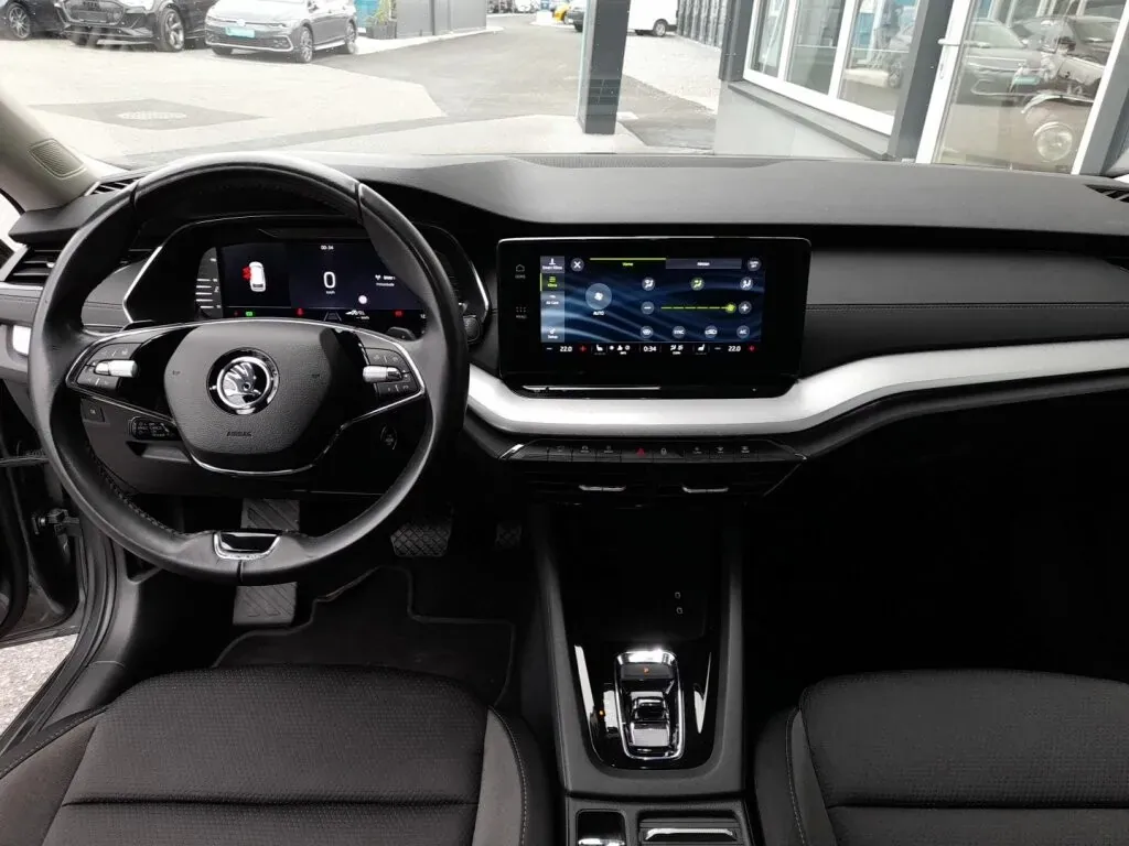 Skoda Octavia 2023 photo 3