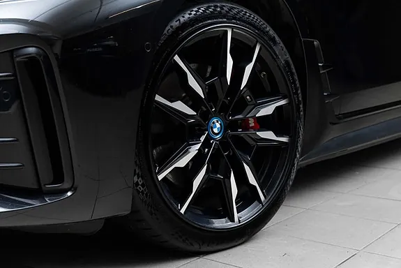 BMW I4 2023 photo 3