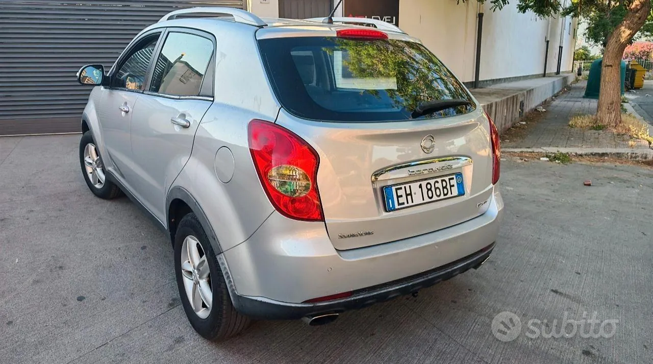 KG Mobility Korando 2011 photo 3