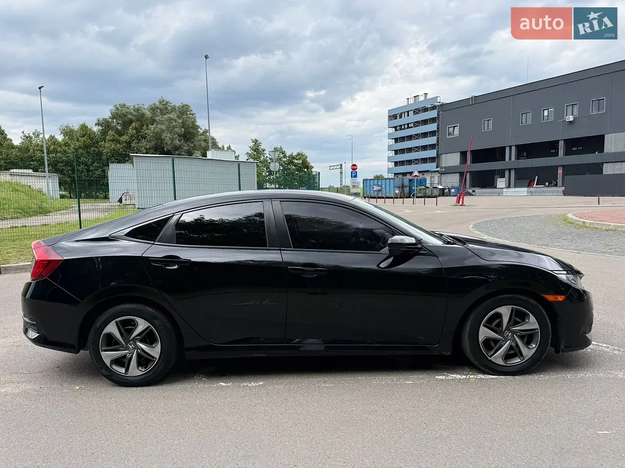 Honda Civic 2020 photo 4