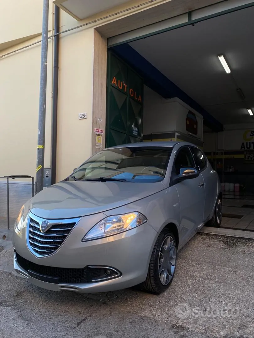 Lancia Ypsilon 2012 photo 3