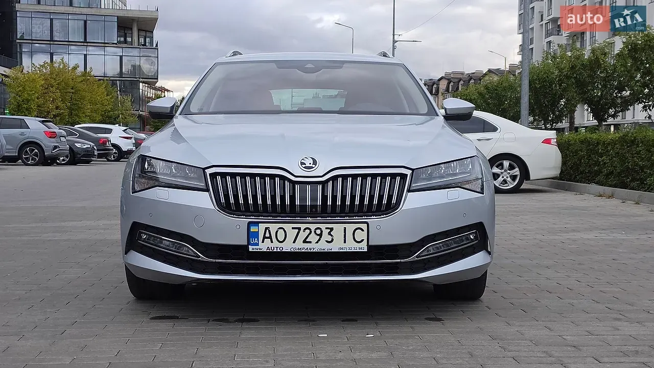 Skoda Superb 2021 photo 3
