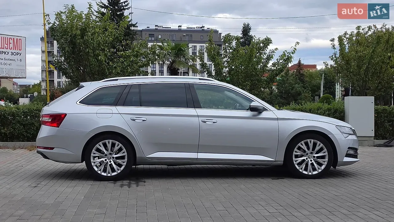 Skoda Superb 2021 photo 5