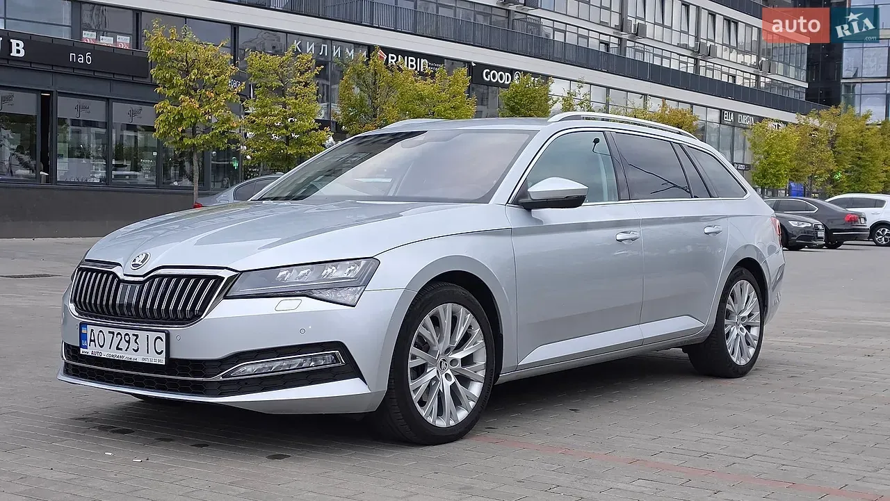 Skoda Superb 2021 photo 2