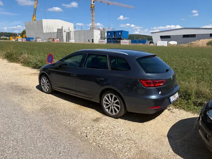 Seat Leon 2020 photo 2