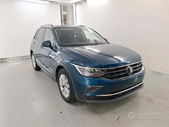 Volkswagen Tiguan 2022 photo 2