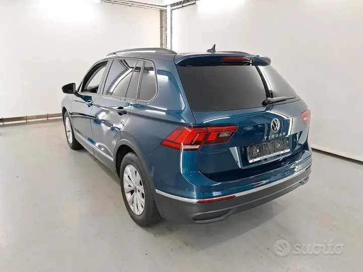 Volkswagen Tiguan 2022 photo 3