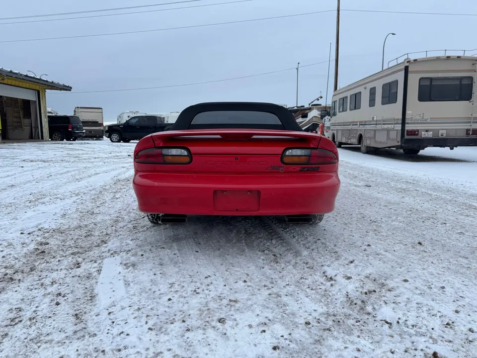 Chevrolet Camaro 2001 photo 5