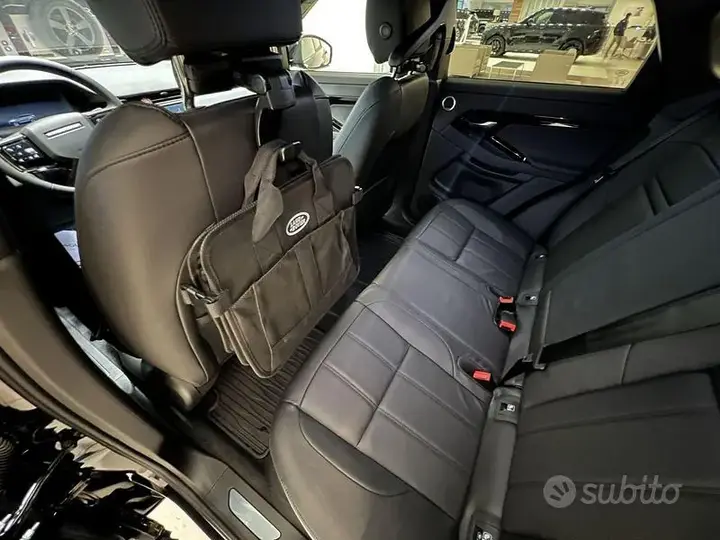 Land Rover Evoque 2025 photo 5