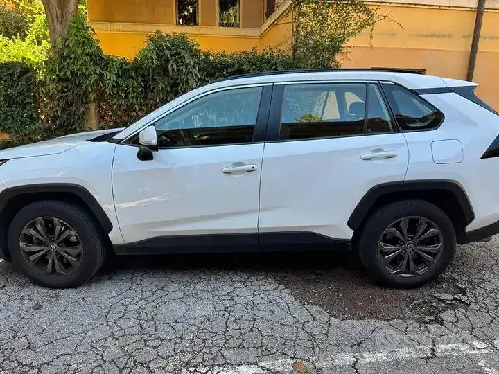 Toyota Rav4 2022 photo 5