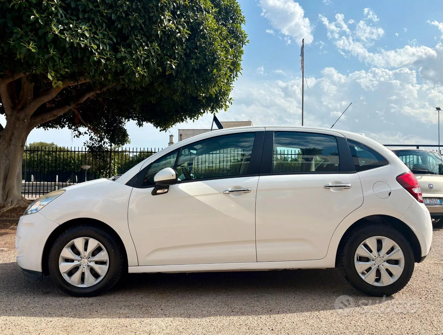 Citroen C3 2012 photo 2