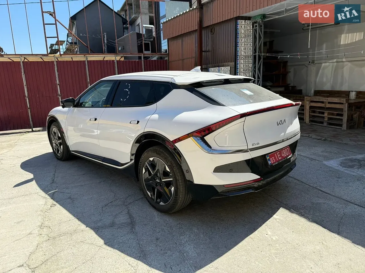 Kia Ev6 2025 photo 2