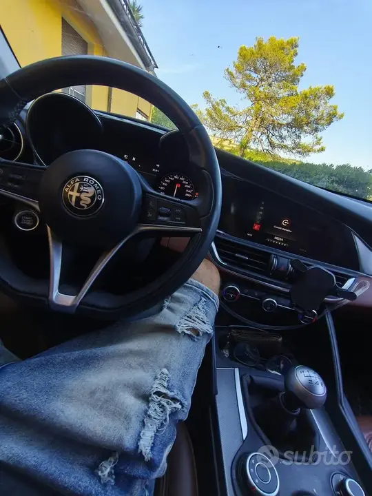 Alfa Romeo Giulia 2016 photo 3