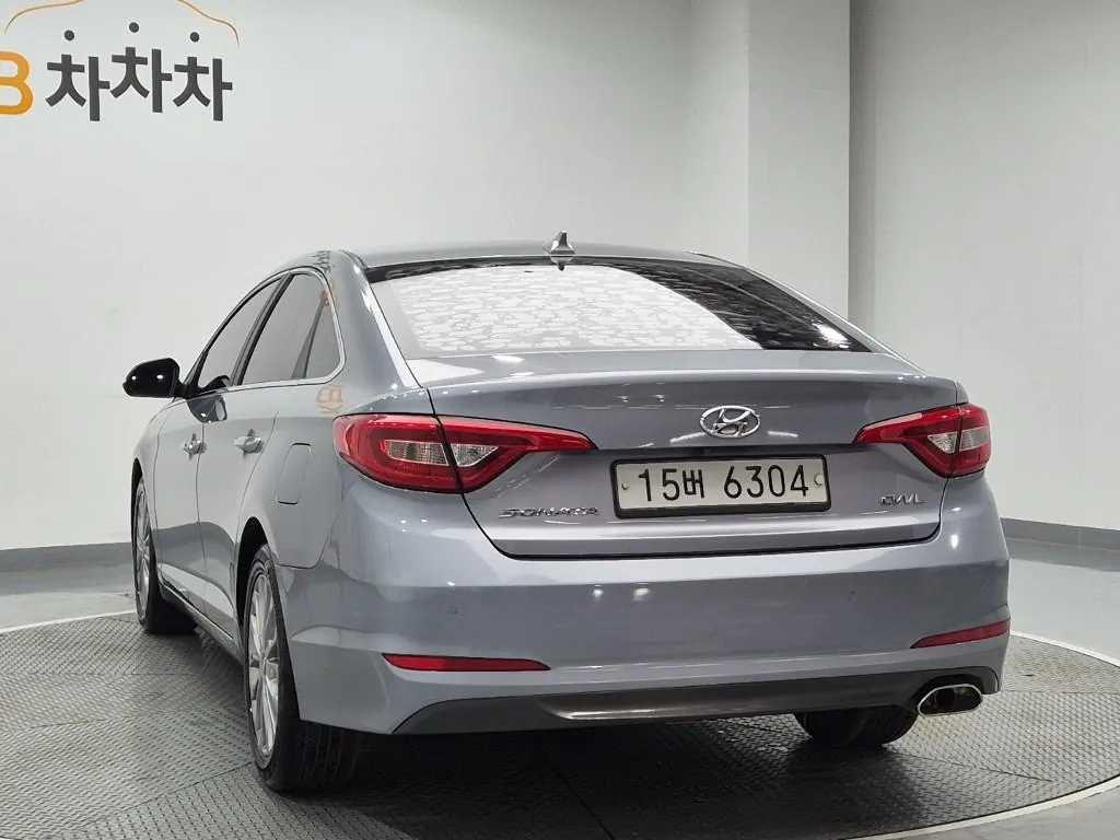 Hyundai Sonata 2015 photo 2
