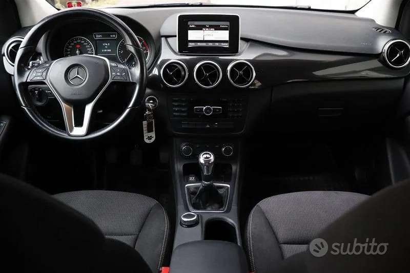 Mercedes-Benz B-Class 2014 photo 2