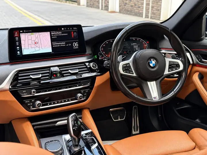 BMW 5 Series 2022 photo 2