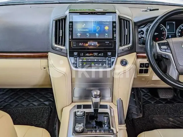 Toyota Land Cruiser 2017 photo 5