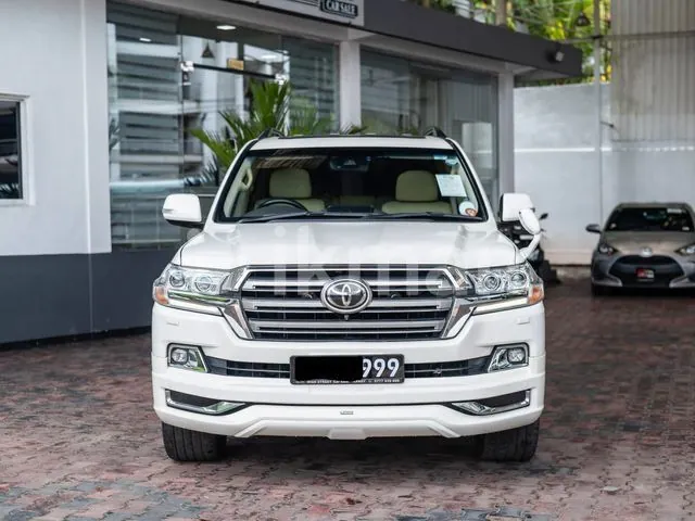 Toyota Land Cruiser 2017 photo 3