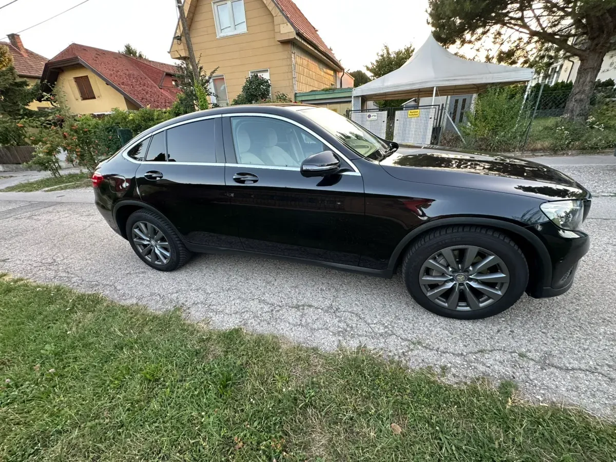 Mercedes-Benz Glc-Class 2017 photo 2