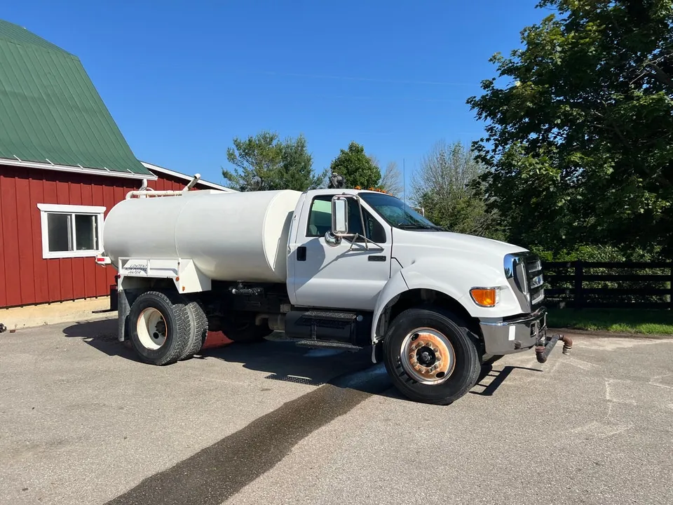 Ford F-750 2007 photo 2