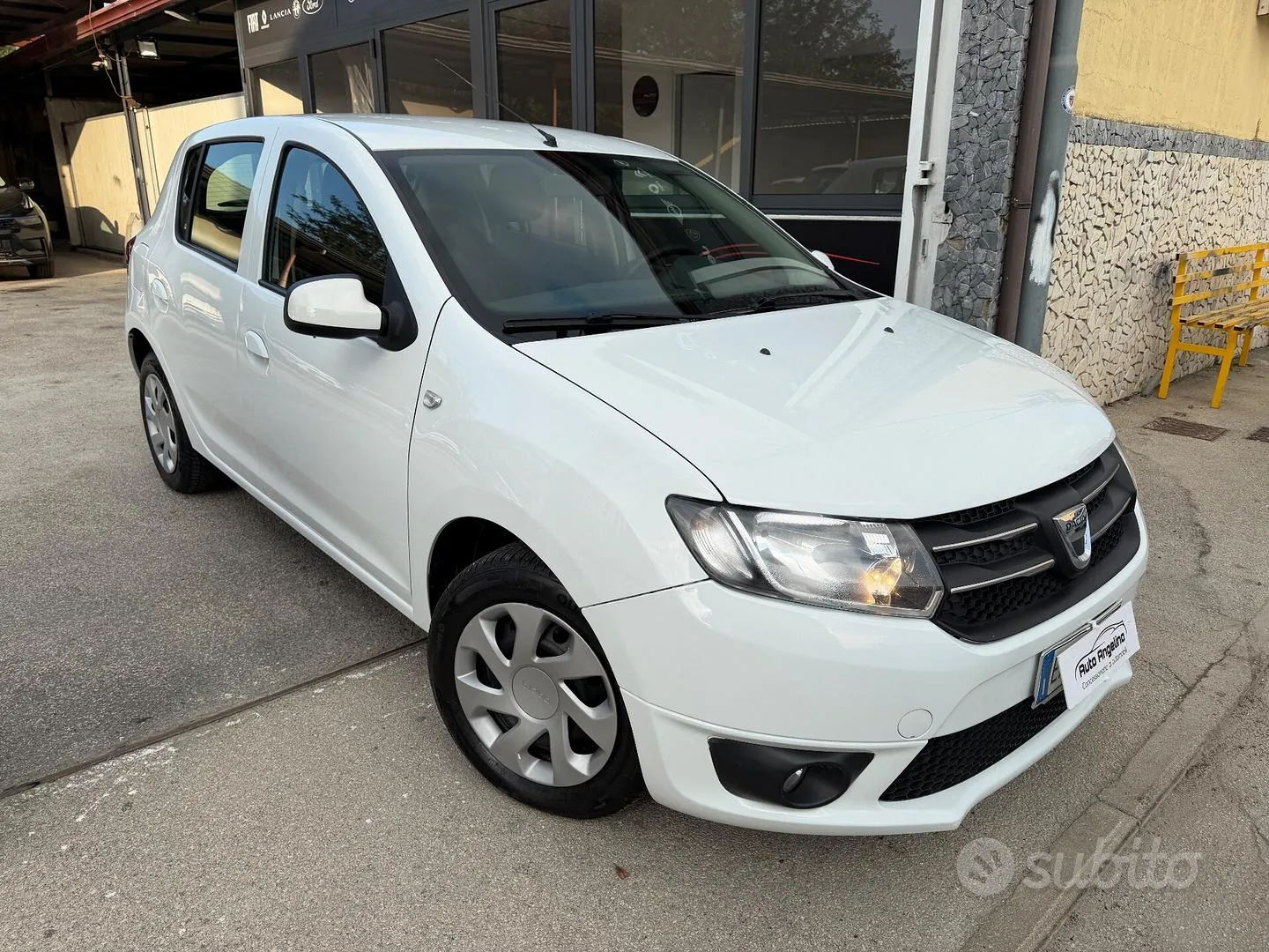 Dacia Sandero 2014 photo 3