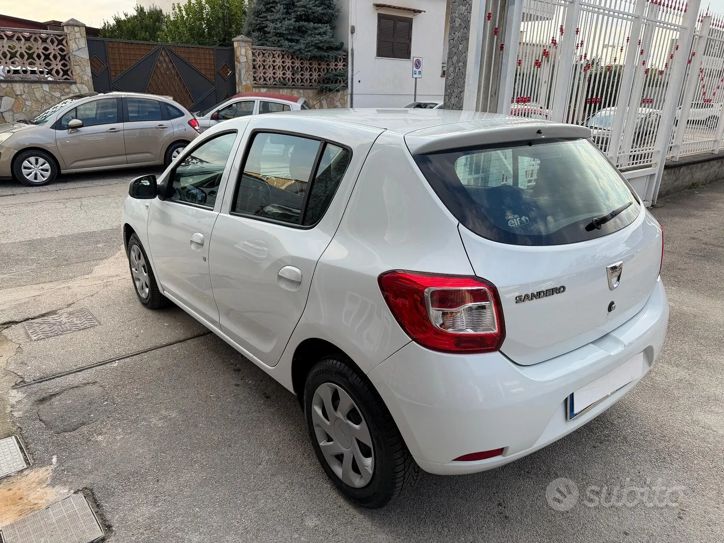 Dacia Sandero 2014 photo 4