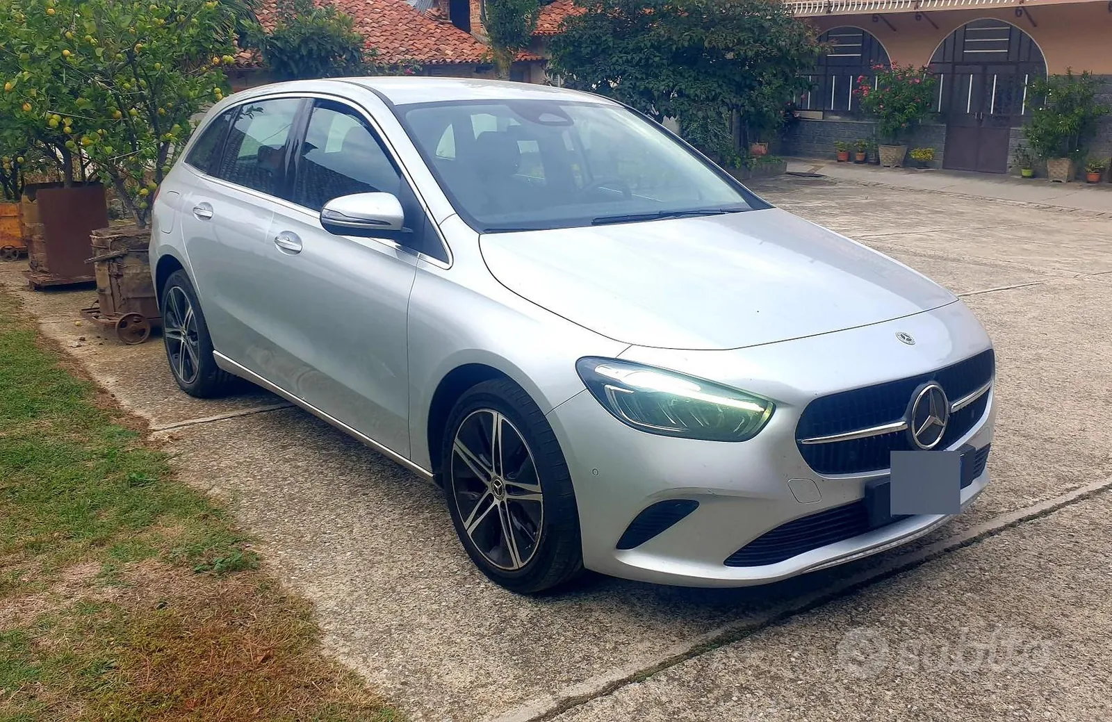 Mercedes-Benz B-Class 2024 photo 3