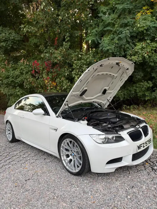 BMW M3 2011 photo 4