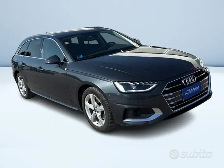 Audi A4 2022 photo 2