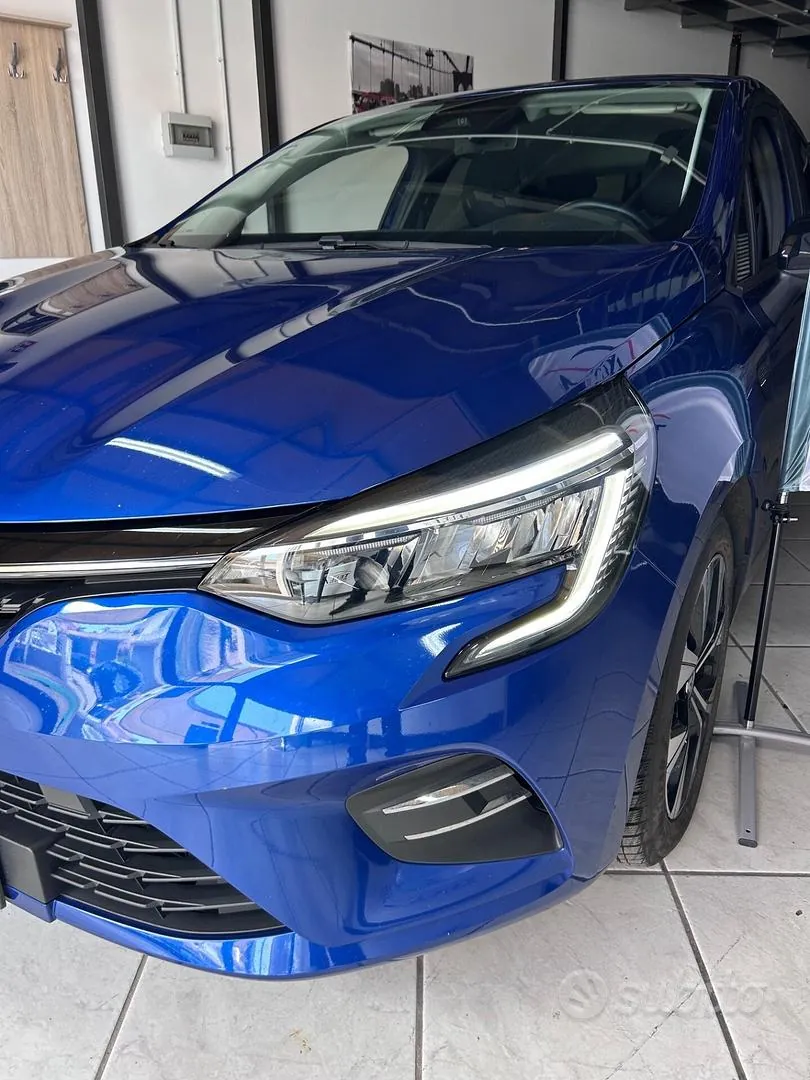Renault Clio 2023 photo 3