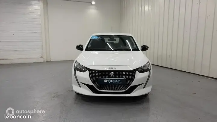 Peugeot 208 2023 photo 2