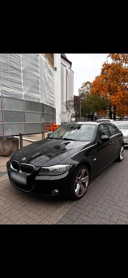 BMW E90