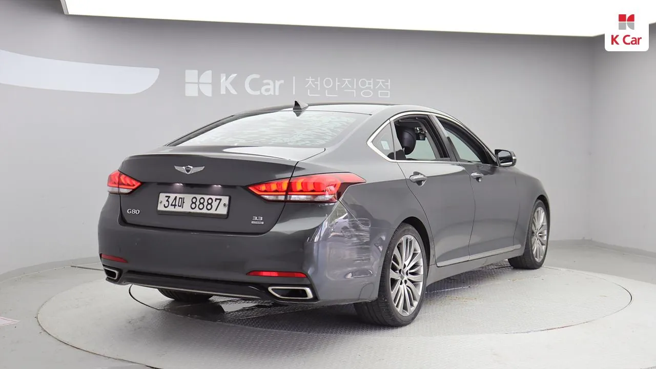 Genesis G80 2019 photo 2