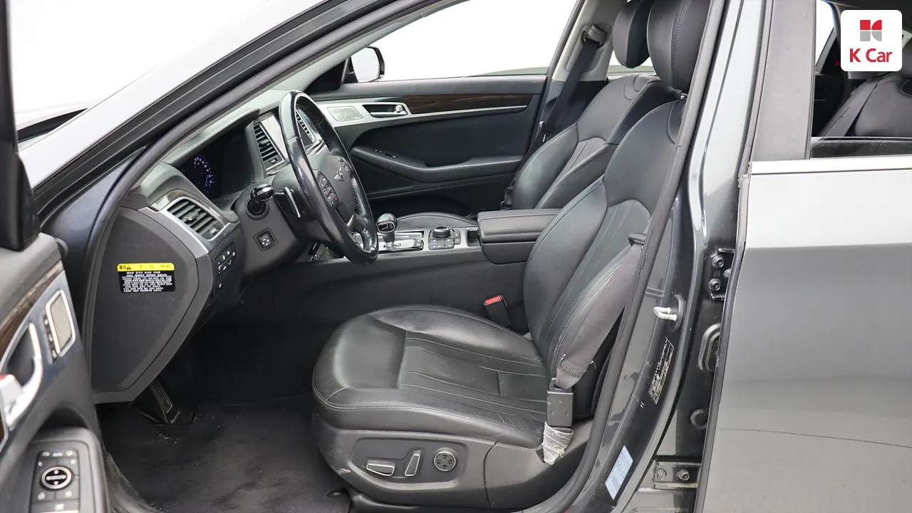 Genesis G80 2019 photo 4