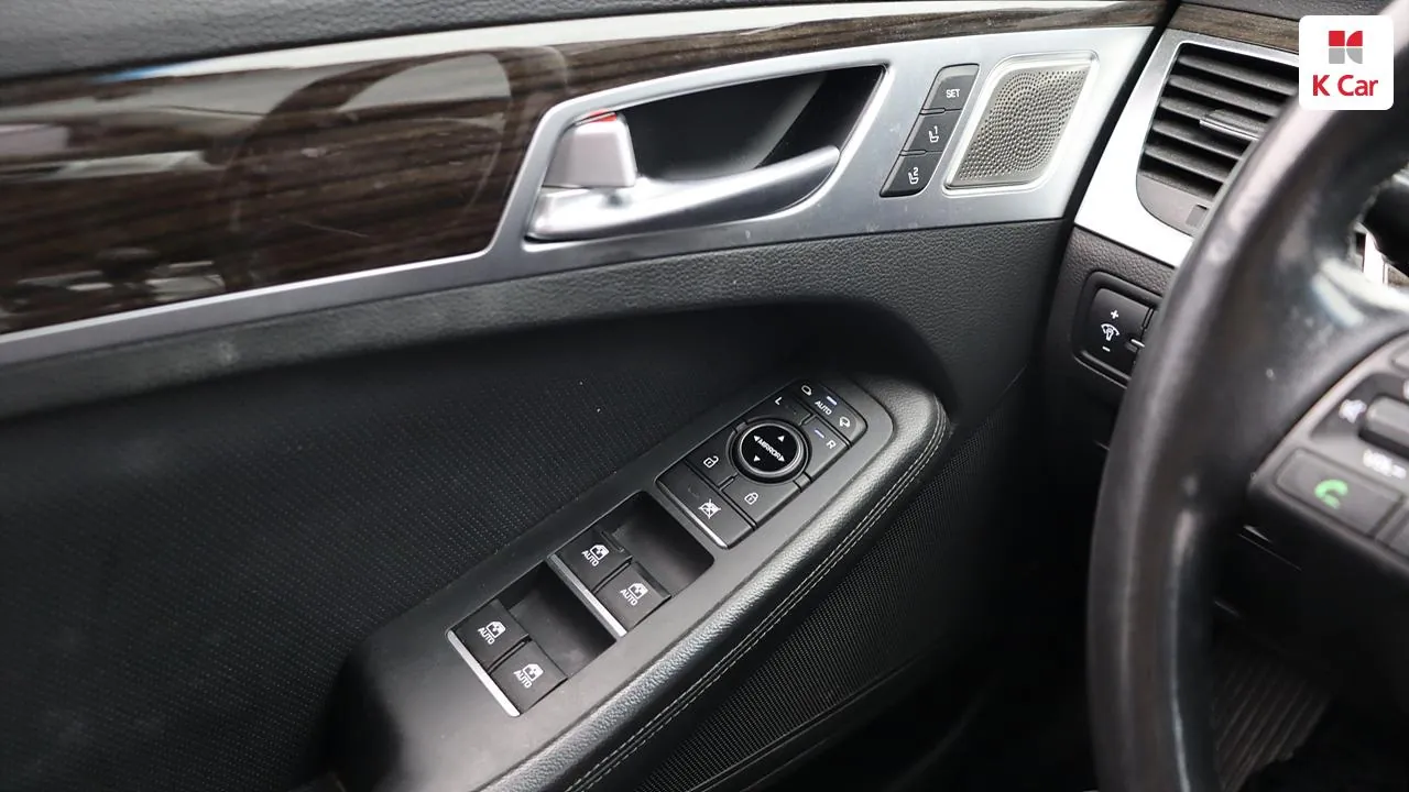 Genesis G80 2019 photo 5