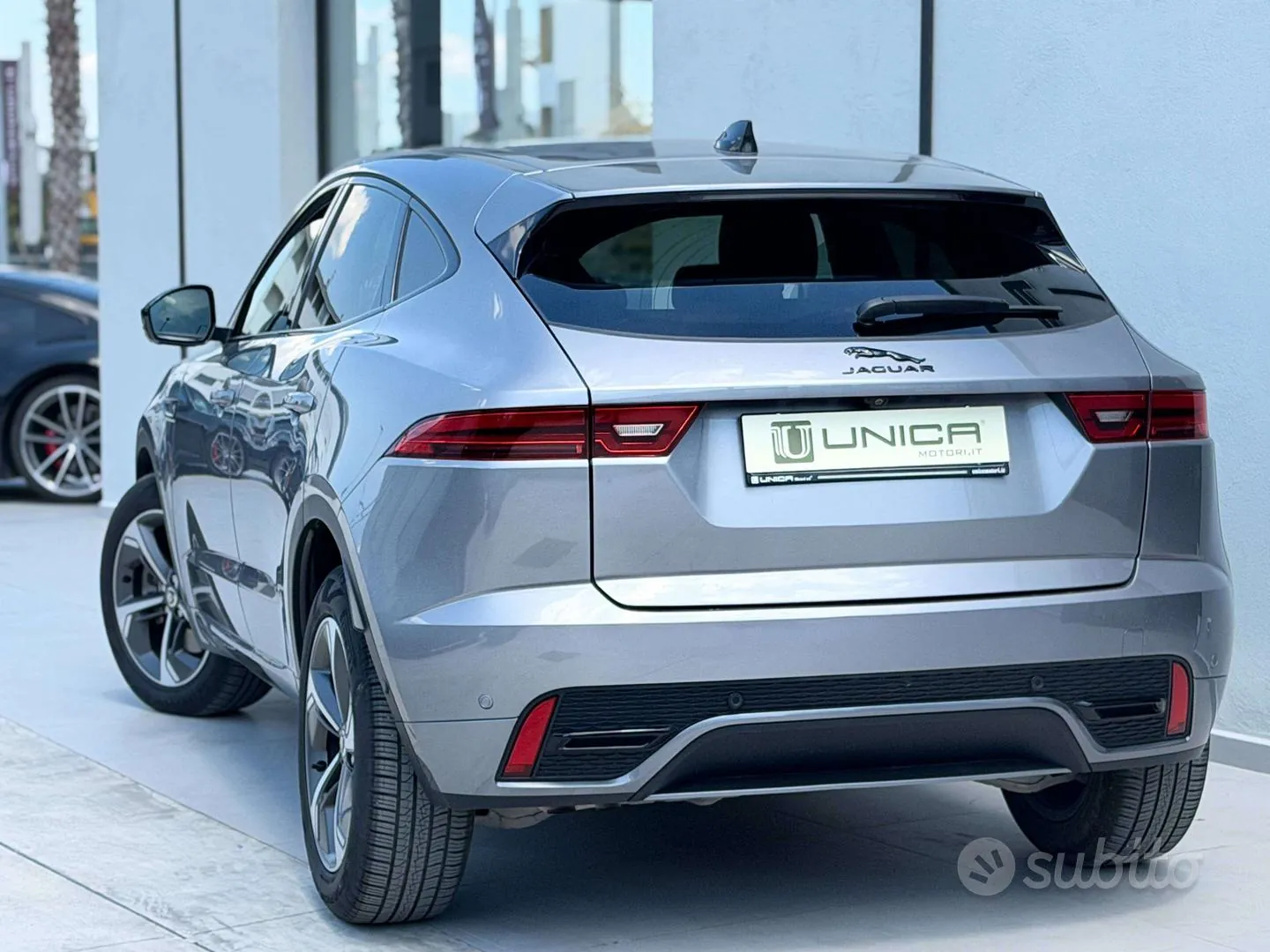 Jaguar E-Pace 2024 photo 3