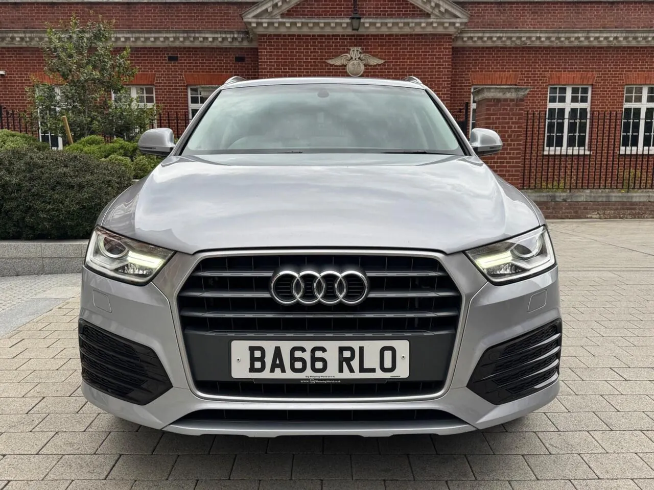 Audi Q3 2017 photo 3
