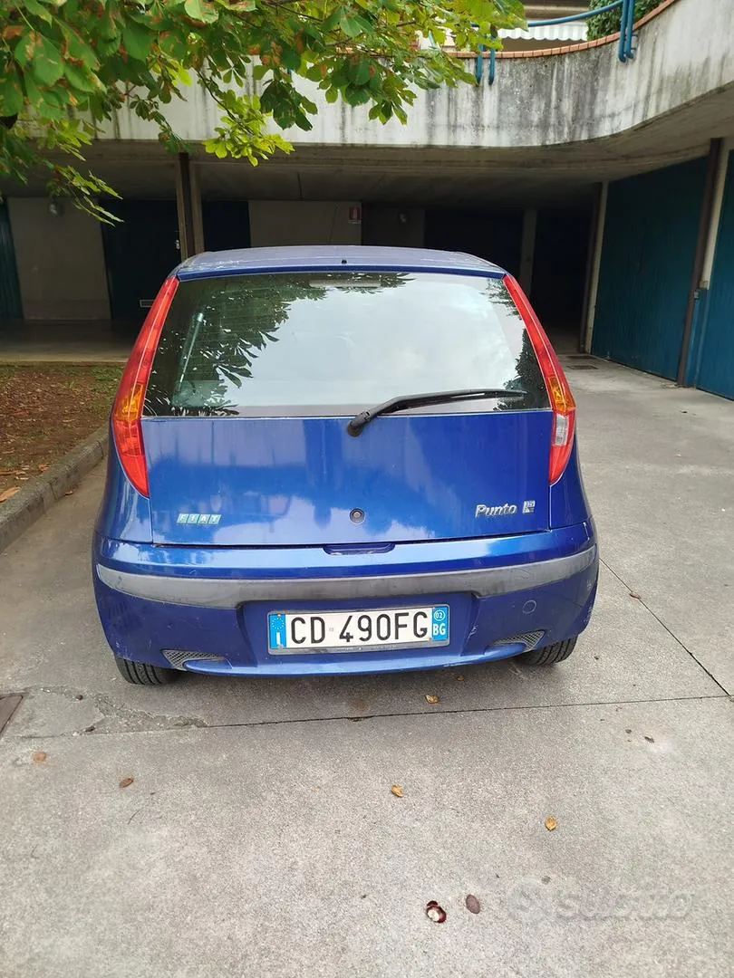 Fiat Punto 2002 photo 2